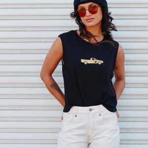 BNIP Atwyld Truck Stuff Tank Size Medium Black Yellow